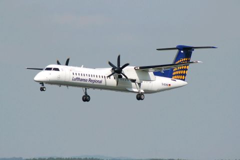 D-ADHB - DHC-8-402 - Lufthansa Regional - BRU - 06-09-2006