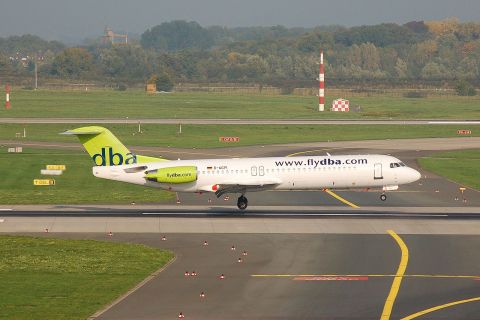 D-AGPI - Fokker 100 - DBA - DUS - 14-10-2006c