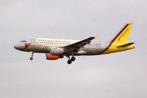 D-AKNM - A319-112 - Germanwings - CGN - 31-10-2006