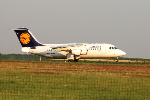 D-AVRB - RJ85 - Lufthansa Cityline - BRU - 13-07-2006