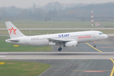 D-AXLA - A320-232 - Star XL German Airlines - DUS - 23-12-2006