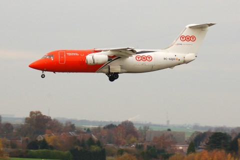 EC-GQO - Avro BAe146 - TNT Airways - LGG - 01-12-2006