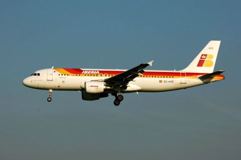 EC-HYD - A320-214 - Iberia - BRU - 06-09-2006