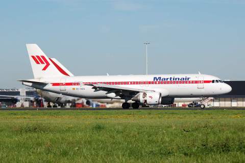 EC-HZU - A320-214 - Martinair Holland - AMS - 10-09-2006