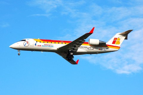 EC-IKZ - CRJ-200ER - Iberia Regional - BRU - 26-11-2006