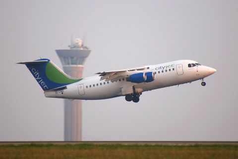 EI-CNQ - BAe 146-200 - Cityjet - CDG - 17-09-2006