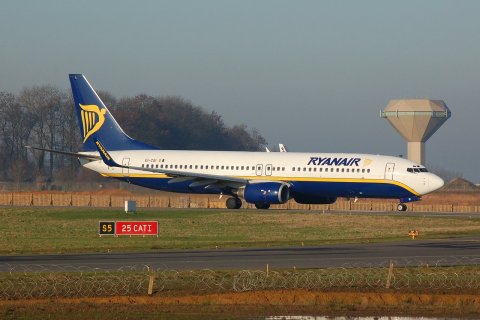 EI-CSI - 737-8AS(WL) - Ryanair - CRL - 22-12-2006