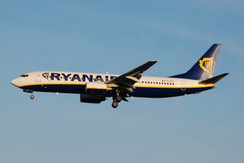 EI-DLC - 737-8AS - Ryanair - LGW - 10-12-2006