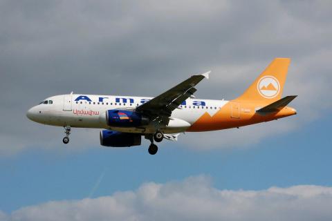 EK-32012 - A319-132 - Armavia - BRU - 08-09-2006