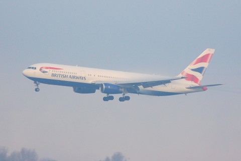 G-BZHA - 767-336(ER) - British Airways - DUS - 03-11-2006