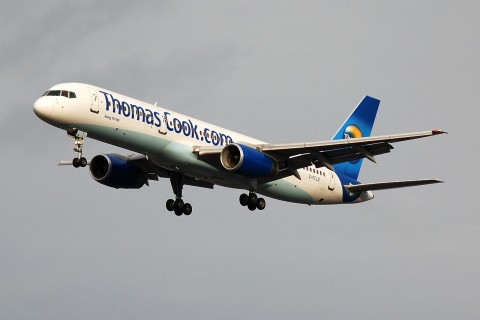 G-FCLD - 757-25F - Thomas Cook Airlines - LGW - 10-12-2006