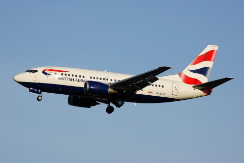 G-GFFJ - 737-5H6 - British Airways - LGW - 10-12-2006
