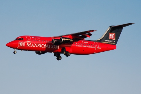 G-JEBG - BAe 146-300 - Flybe - LGW - 10-12-2006