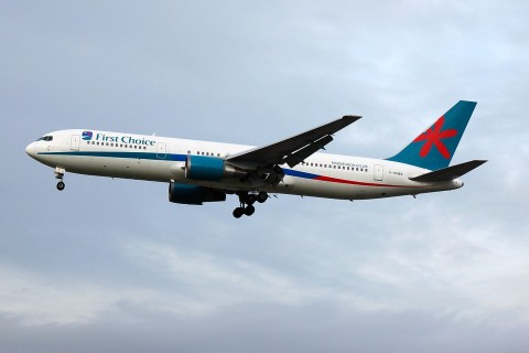 G-OOBM - 767-324(ER) - First Choice Airways - LGW - 10-12-2006