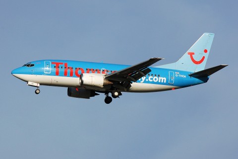 G-THOA - 737-5L9 - Thomsonfly - LGW - 10-12-2006