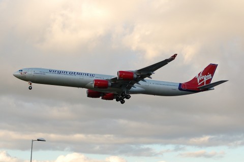 G-VSSM - A340-642 - Virgin Atlantic Airways - LHR - 13-11-2006