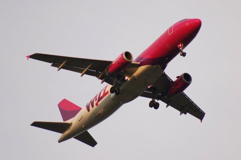 HA-LPF - A320-233 - Wizz Air - CRL - 17-08-2006