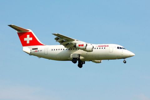 HB-IXF - RJ85 - Swiss - BRU - 18-06-2006