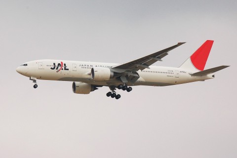 JA706J - 777-246(ER) - Japan Airlines - CDG - 17-09-2006