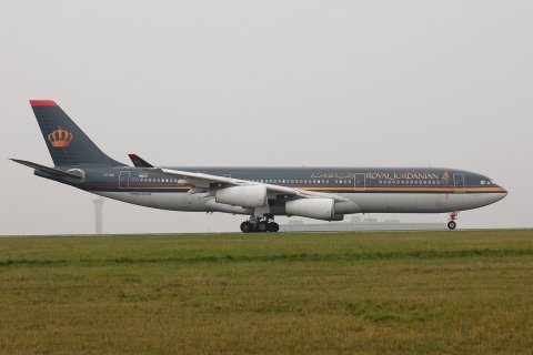 JY-AIA - A340-211 - Royal Jordanian - CDG - 17-09-2006
