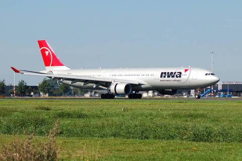N606NW - A330-302 - Northwest Airlines - AMS - 10-09-2006