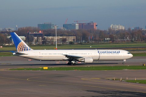 N76055 - 767-424(ER) - Continental Air Lines - AMS - 27-11-2006