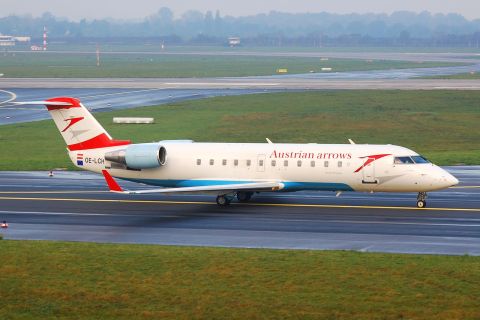 OE-LCH - CRJ-200LR - Austrian Arrows - DUS - 03-11-2006