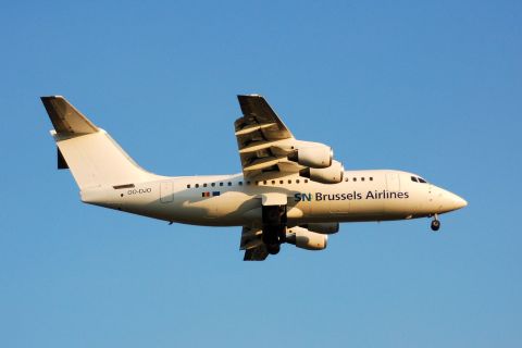 OO-DJO - RJ85 - SN Brussels Airlines - BRU - 06-08-2006