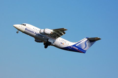OO-DJW - RJ85 - SN Brussels Airlines - BRU - 29-06-2006