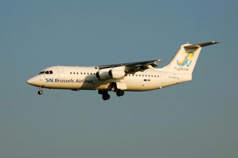 OO-DWC - RJ100 - SN Brussels Airlines - BRU - 06-09-2006