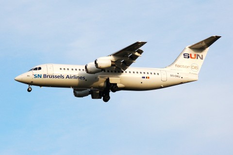 OO-DWJ - RJ100 - SN Brussels Airlines - BRU - 26-11-2006