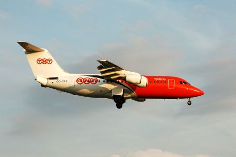 OO-TAZ - BAe 146-200QC - TNT Airways - BRU - 18-06-2006