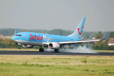 OO-VAC - 737-8BK(WL) - JetairFly - BRU - 06-09-2006
