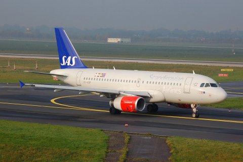 OY-KBP - A319-132 - SAS Scandinavian Airlines - DUS - 03-11-2006
