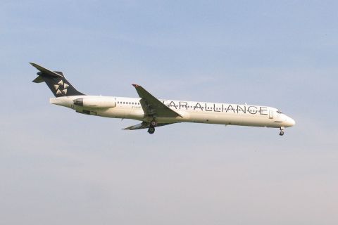 OY-KHP - MD-81 - SAS Scandinavian Airlines - BRU - 09-06-2006