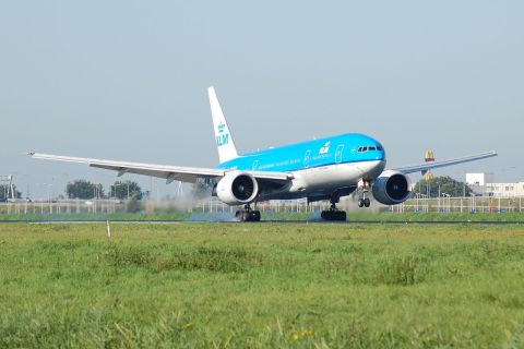 PH-BZH - 767-306(ER) - KLM Royal Dutch Airlines - AMS - 10-09-2006