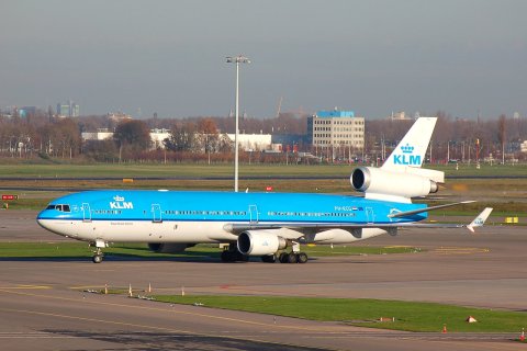 PH-KCG - MD-11- - KLM Royal Dutch Airlines - AMS - 27-11-2006a