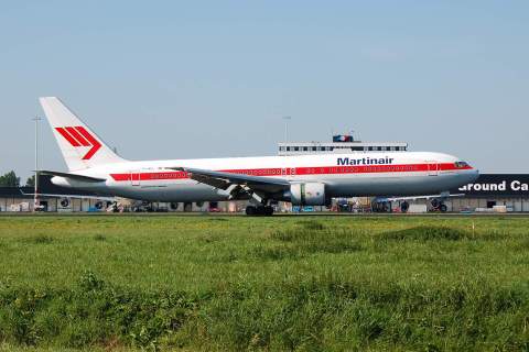 PH-MCL - 767-31A(ER) - Martinair Holland - AMS - 10-09-2006