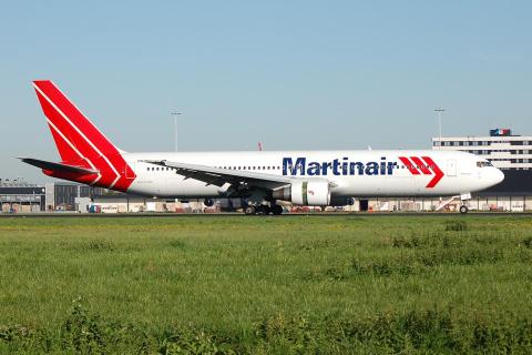 PH-MCM - 767-31A(ER) - Martinair Holland - AMS - 10-09-2006
