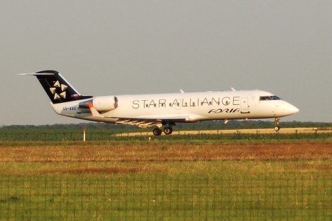 S5-AAG - CRJ-200LR - Adria Airways - BRU - 14-07-2006