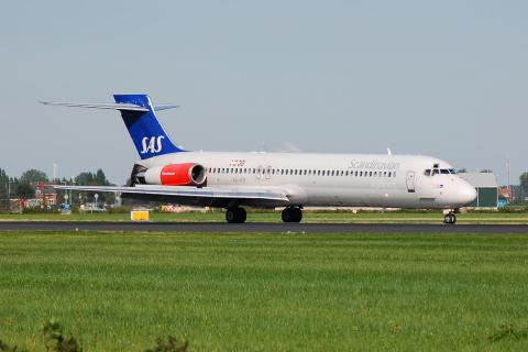 SE-DIF - MD-87 - SAS Scandinavian Airlines - AMS - 10-09-2006
