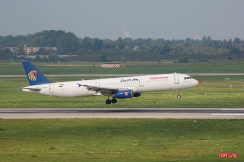 SU-GBT - A321-231 - EgyptAir - DUS - 14-10-2006