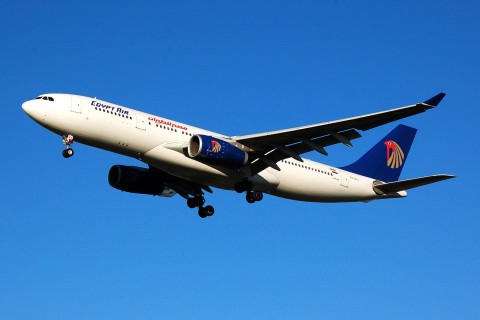 SU-GCJ - A330-243 - EgyptAir - BRU - 26-11-2006
