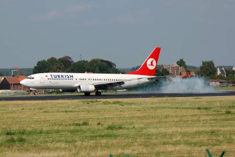 TC-IGD - 737-8F2 - Turkish Airlines - BRU - 06-09-2006