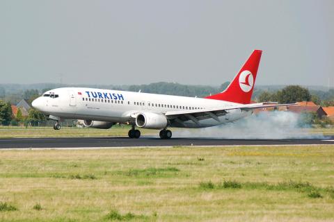 TC-JFY - 737-8F2 - Turkish Airlines - BRU - 06-09-2006