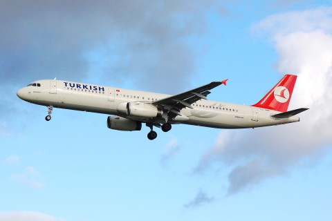 TC-JRB - A321-231 - Turkish Airlines - LHR - 13-11-2006