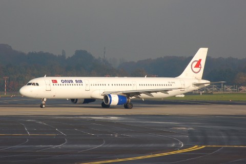 TC-OAE - A321-231 - Onur Air - DUS - 03-11-2006b