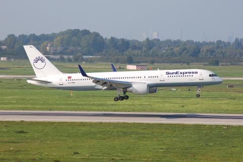 TC-SNA - 757-2Q8(WL) - SunExpress - DUS - 14-10-2006