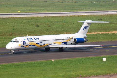 UR-CCR - MD-82 - UM Air _ Ukrainian-Mediterranean Airlines - DUS - 14-10-2006