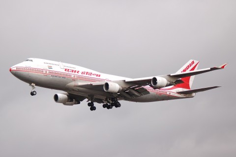 VT-EVP - 747-4B5 - Air India - LHR - 13-11-2006